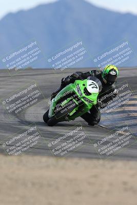 media/Nov-16-2025-Race Pace (Sun) [[8c5fa54630]]/Verified Riders/8-Turn 12 (120pm)/